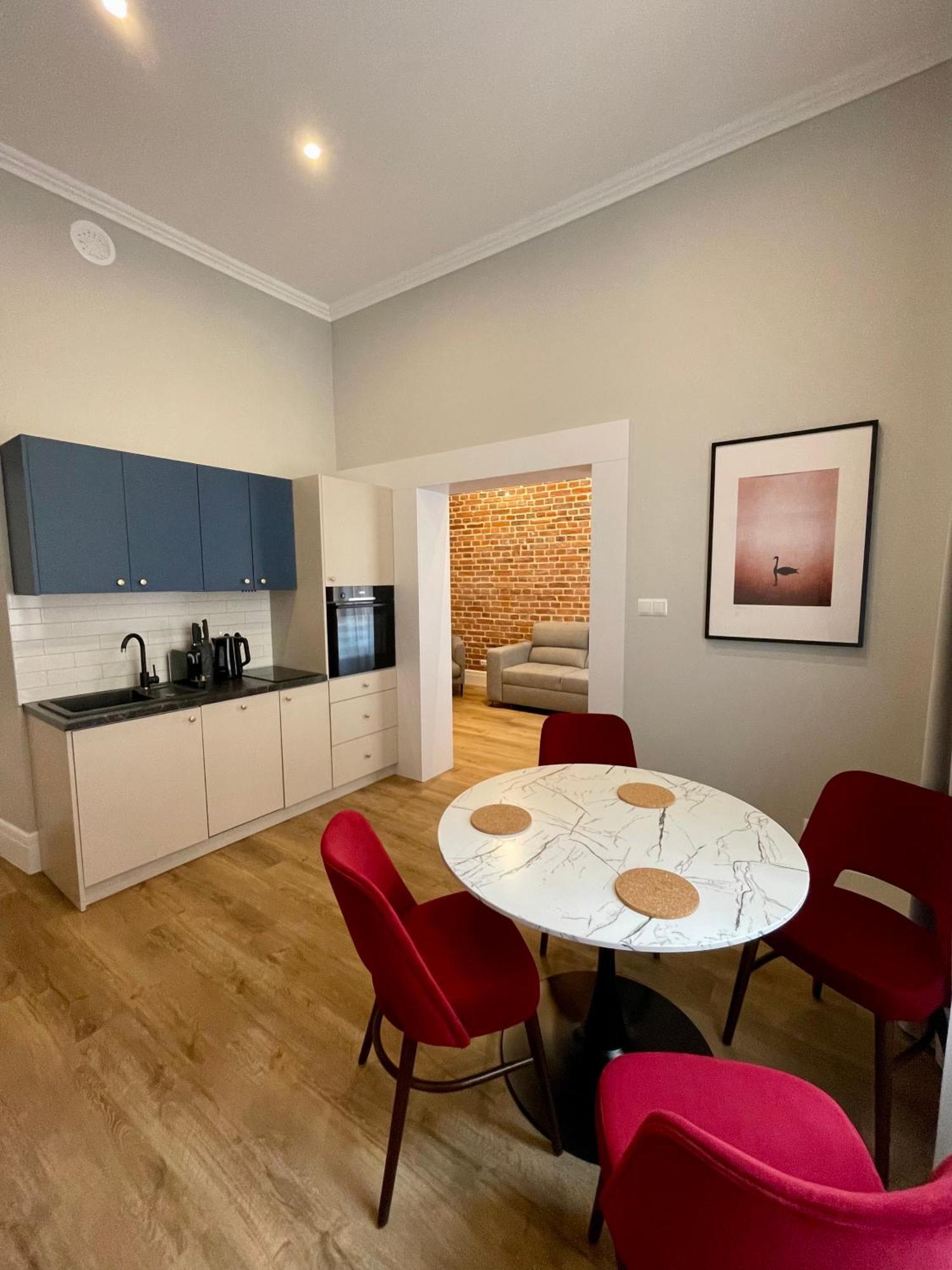 Golden Queen Apartments City Center Краків Екстер'єр фото